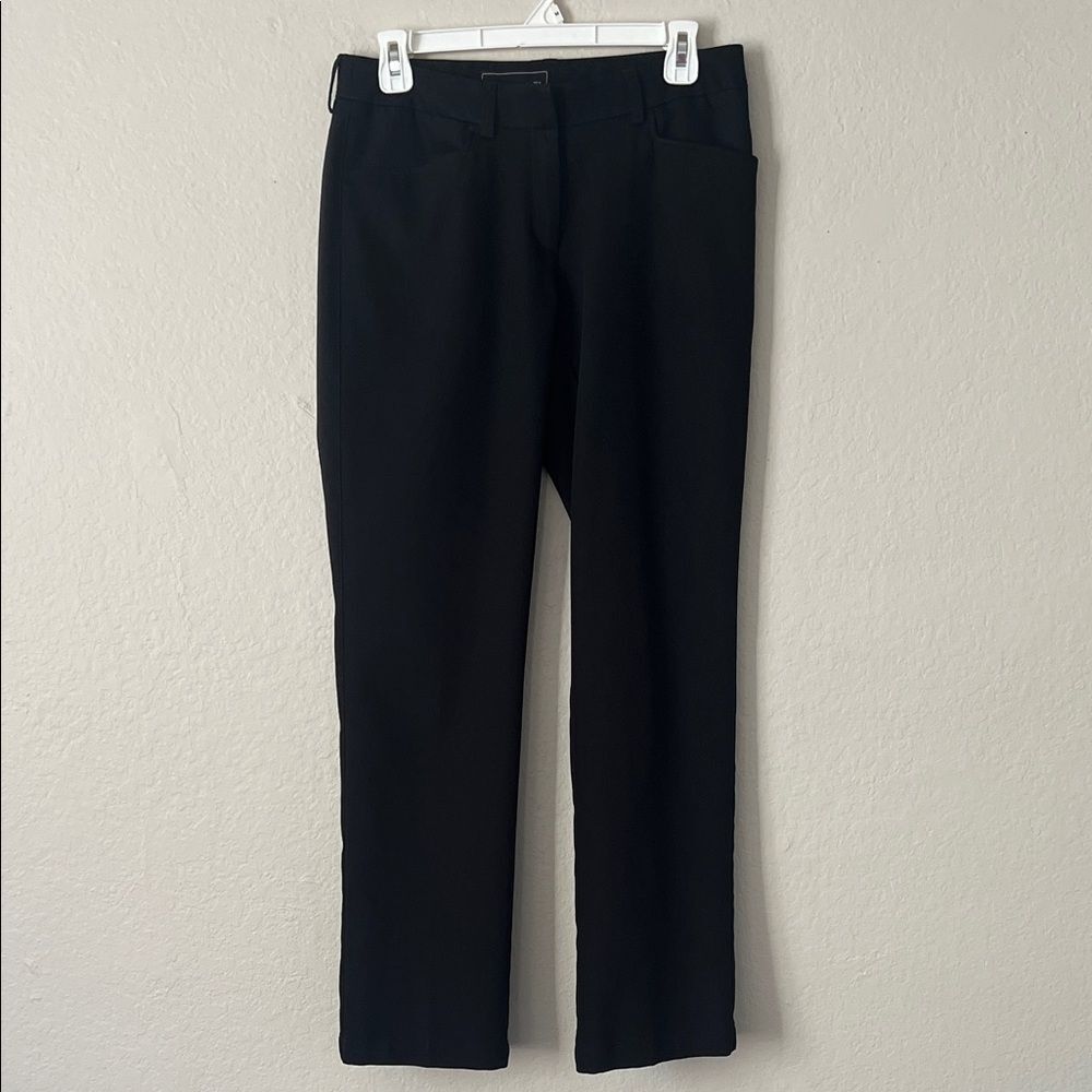 Like New! OOBE Black Straight Leg Trouser in Size 4